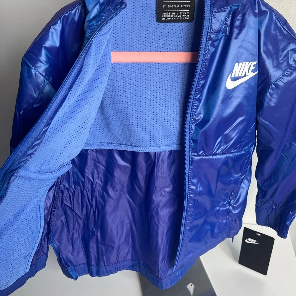 Nike Wind Runner Jacket unisex size 2T